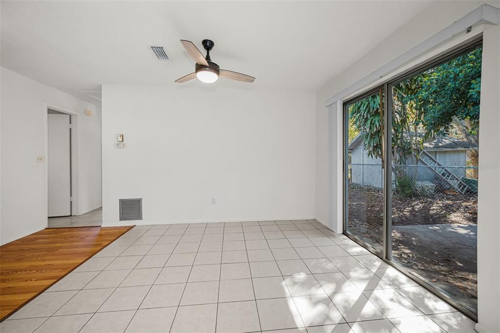 出租: $1,650 (2 贝兹, 1 浴室, 1854 平方英尺)