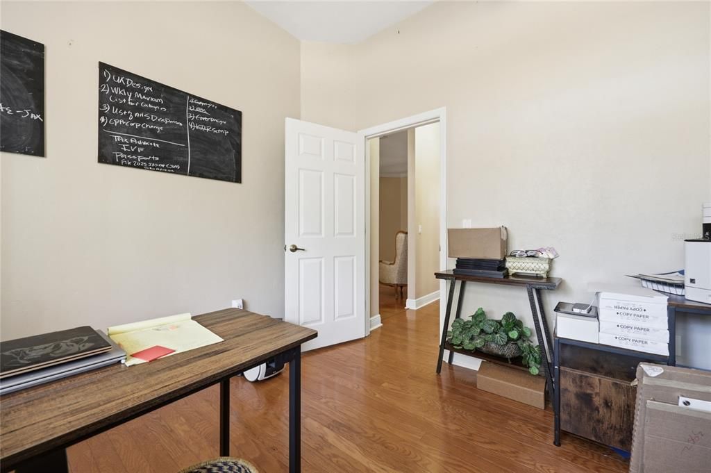 For Sale: $950,000 (5 beds, 3 baths, 3910 Square Feet)