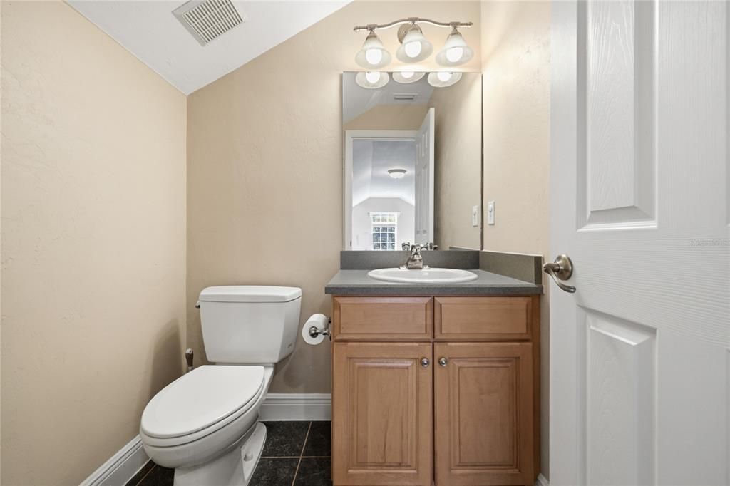 For Sale: $950,000 (5 beds, 3 baths, 3910 Square Feet)