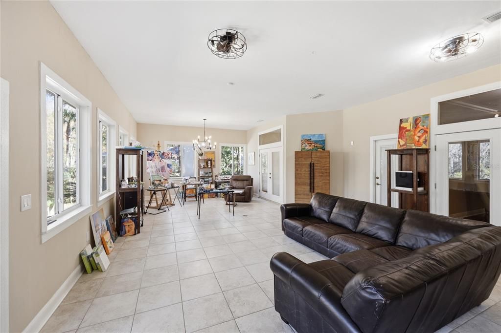 For Sale: $950,000 (5 beds, 3 baths, 3910 Square Feet)