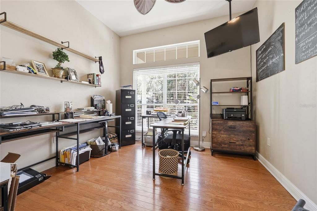 For Sale: $950,000 (5 beds, 3 baths, 3910 Square Feet)