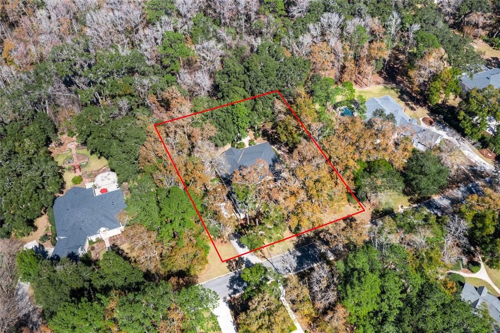 For Sale: $950,000 (5 beds, 3 baths, 3910 Square Feet)