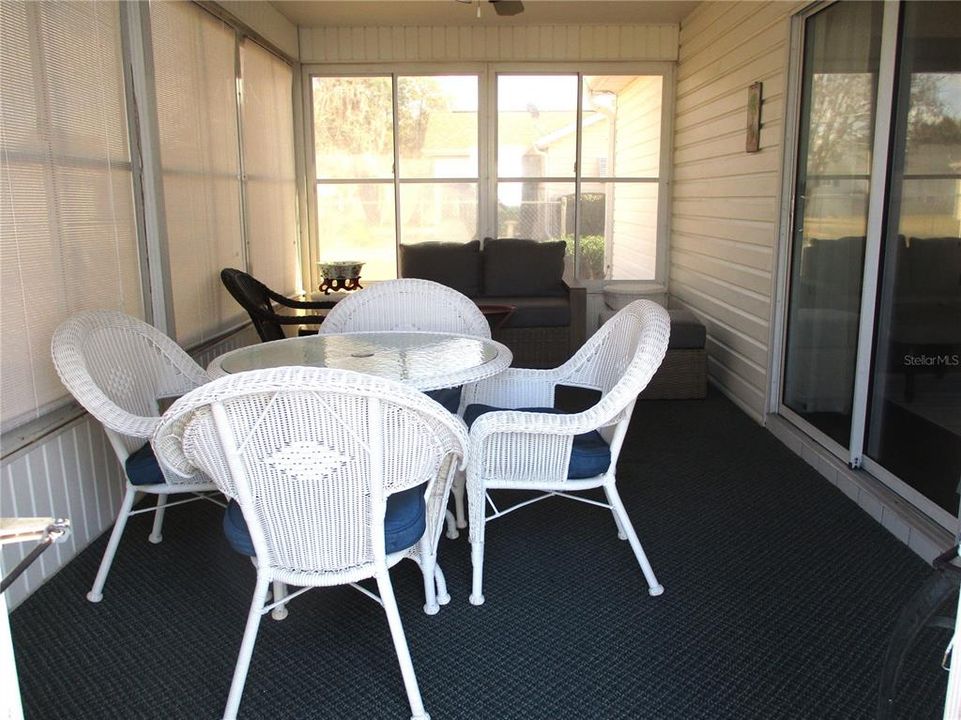 For Sale: $215,000 (2 beds, 2 baths, 1136 Square Feet)