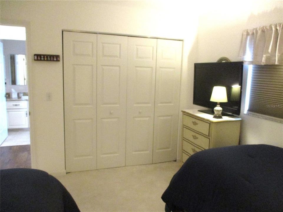 For Sale: $215,000 (2 beds, 2 baths, 1136 Square Feet)