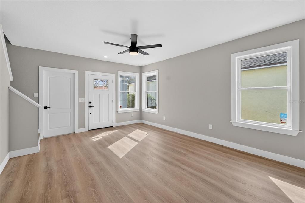 Active With Contract: $429,999 (4 beds, 2 baths, 1754 Square Feet)