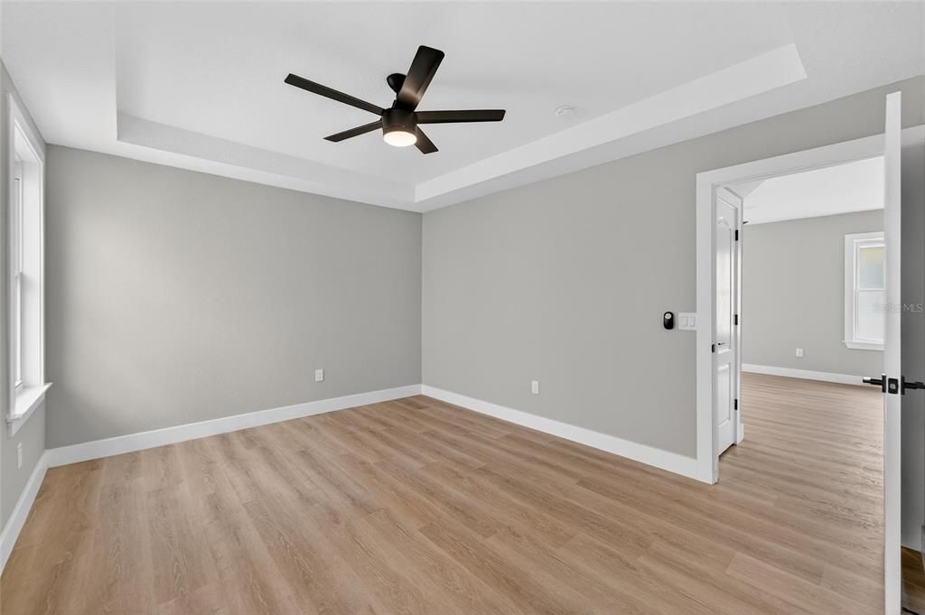 Active With Contract: $429,999 (4 beds, 2 baths, 1754 Square Feet)