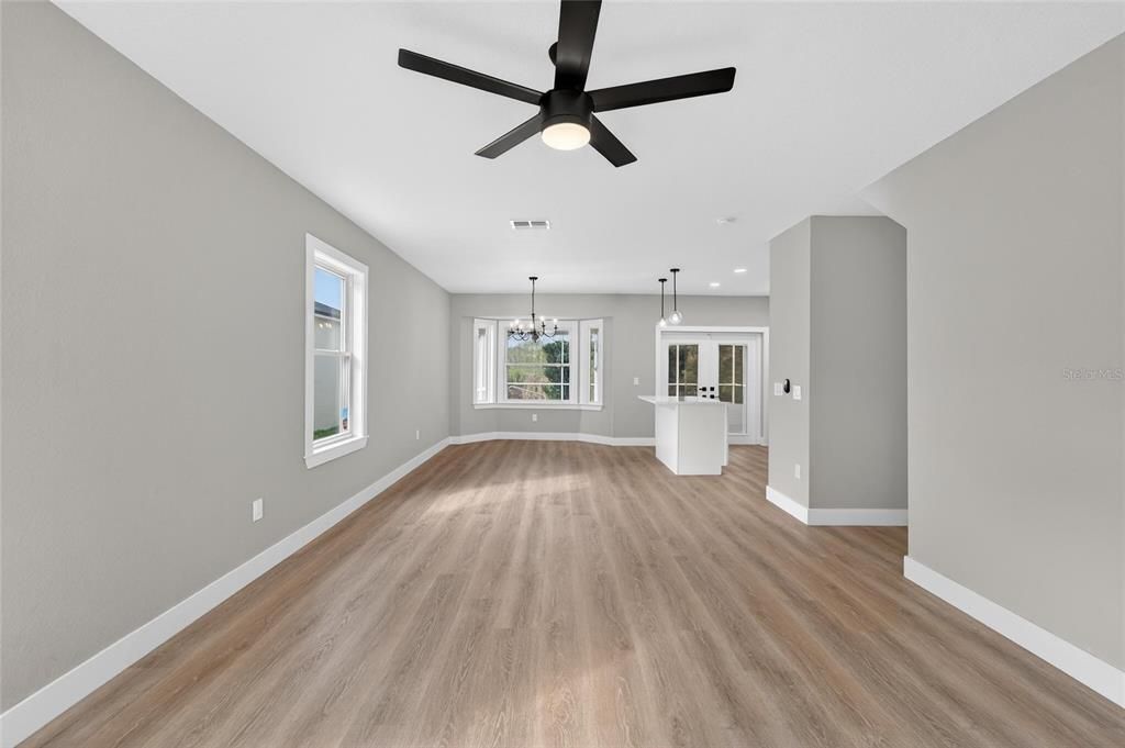 Active With Contract: $429,999 (4 beds, 2 baths, 1754 Square Feet)
