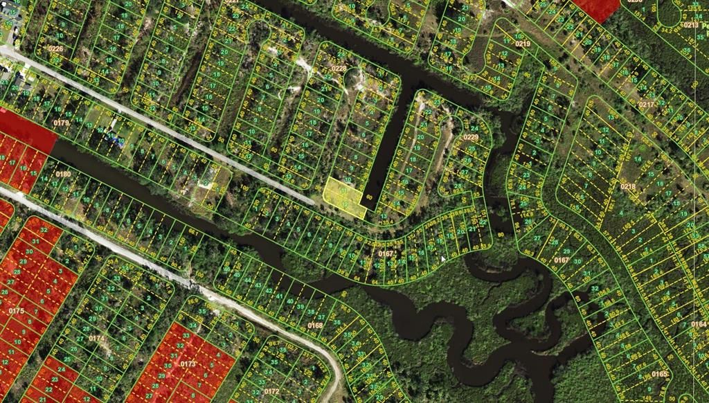 En Venta: $38,000 (0.25 acres)