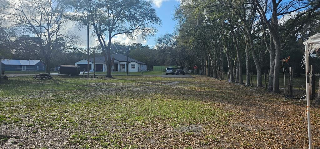 На продажу: $95,000 (0.22 acres)