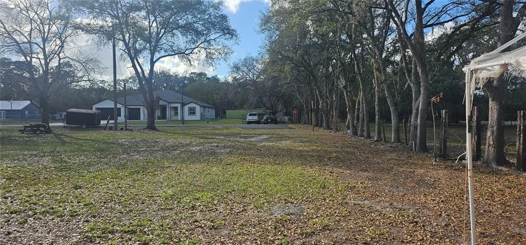 На продажу: $95,000 (0.22 acres)