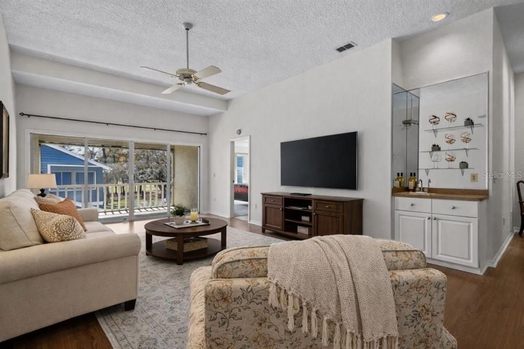 For Sale: $229,900 (3 beds, 2 baths, 1560 Square Feet)