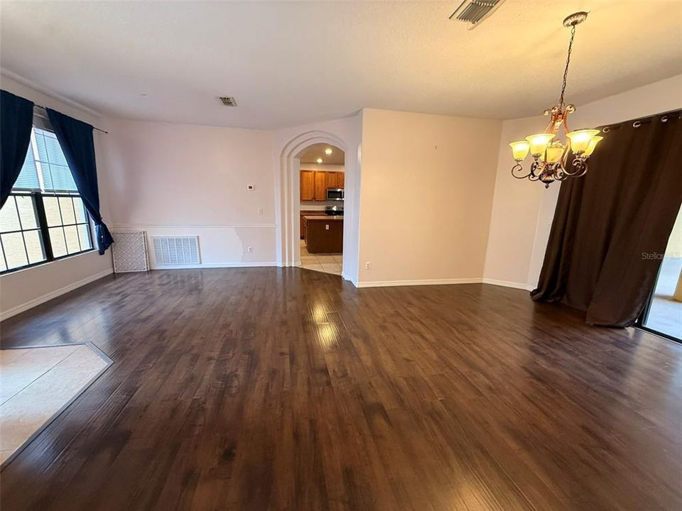 На продажу: $560,000 (4 спален, 3 ванн, 2589 Квадратных фут)