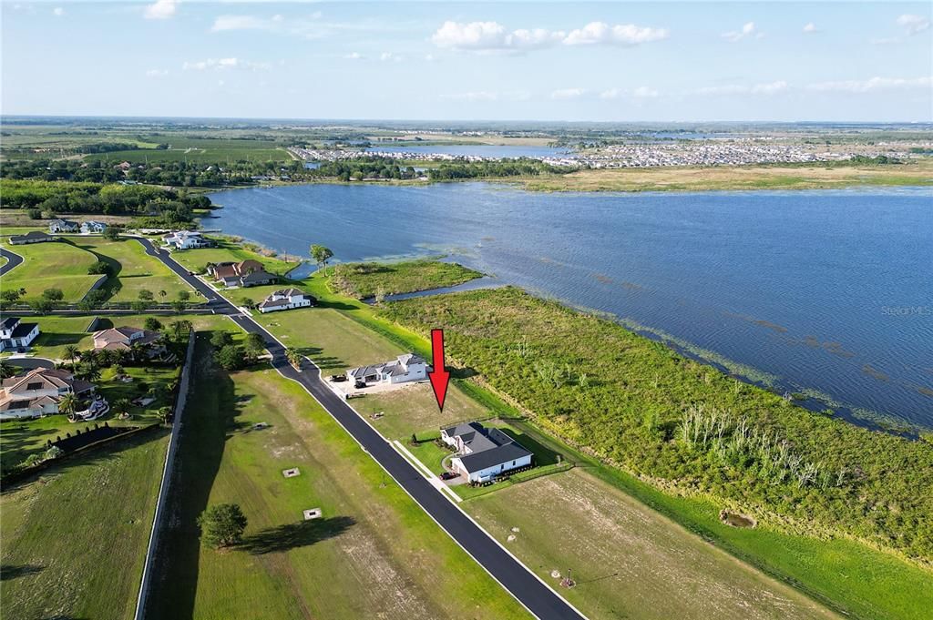 На продажу: $165,000 (0.71 acres)