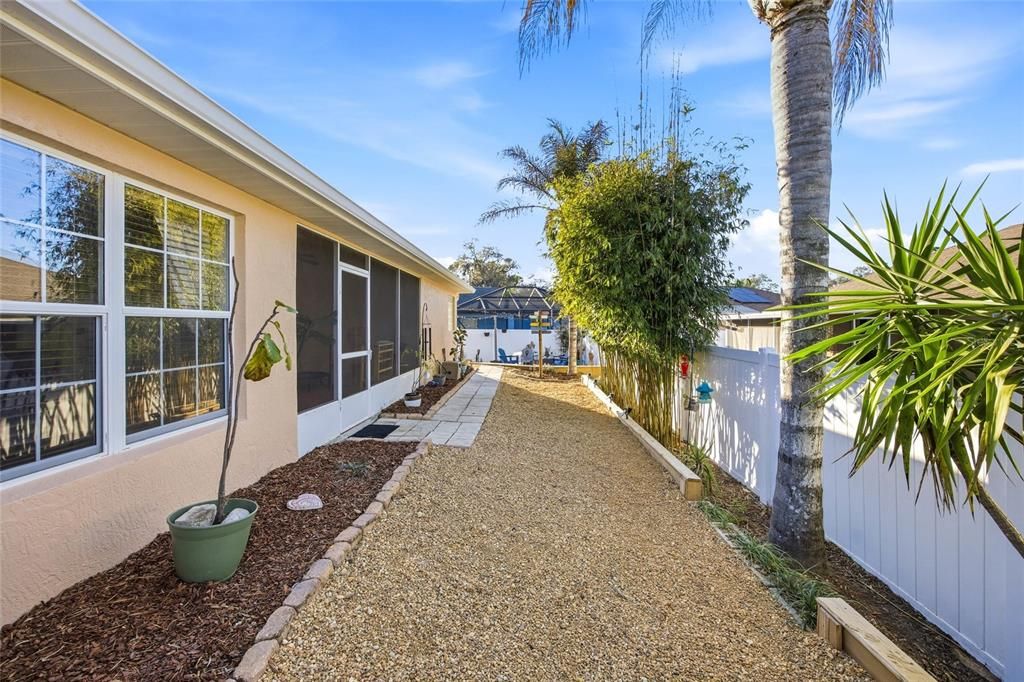 For Sale: $255,000 (3 beds, 2 baths, 1643 Square Feet)