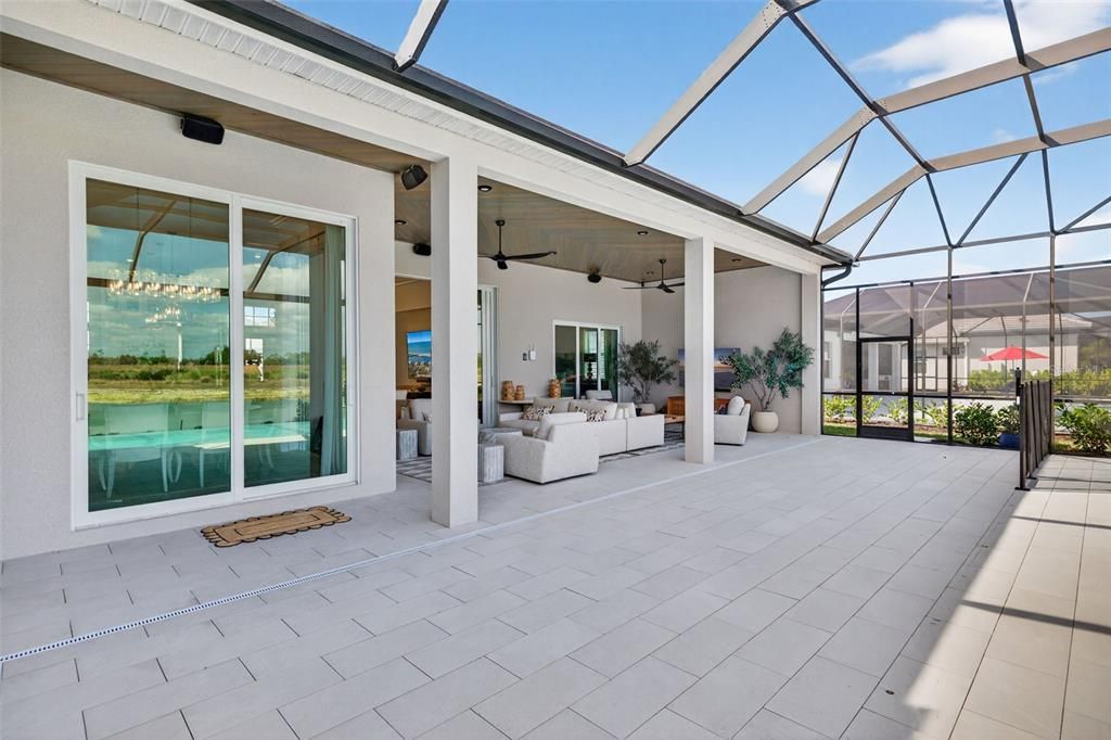 En Venta: $2,275,000 (4 camas, 3 baños, 2966 Pies cuadrados)