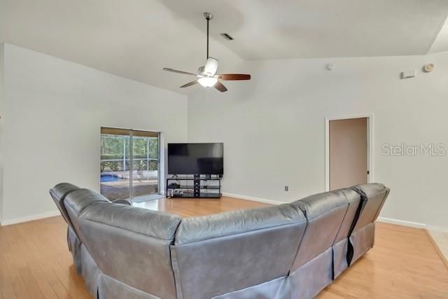 For Sale: $544,900 (4 beds, 3 baths, 2163 Square Feet)