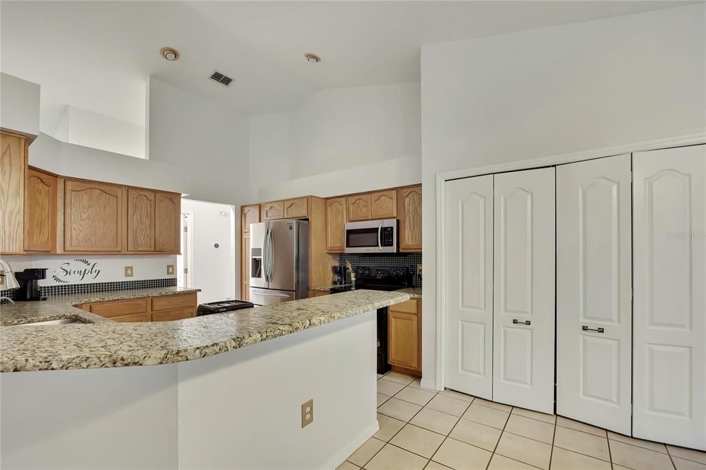 For Sale: $544,900 (4 beds, 3 baths, 2163 Square Feet)