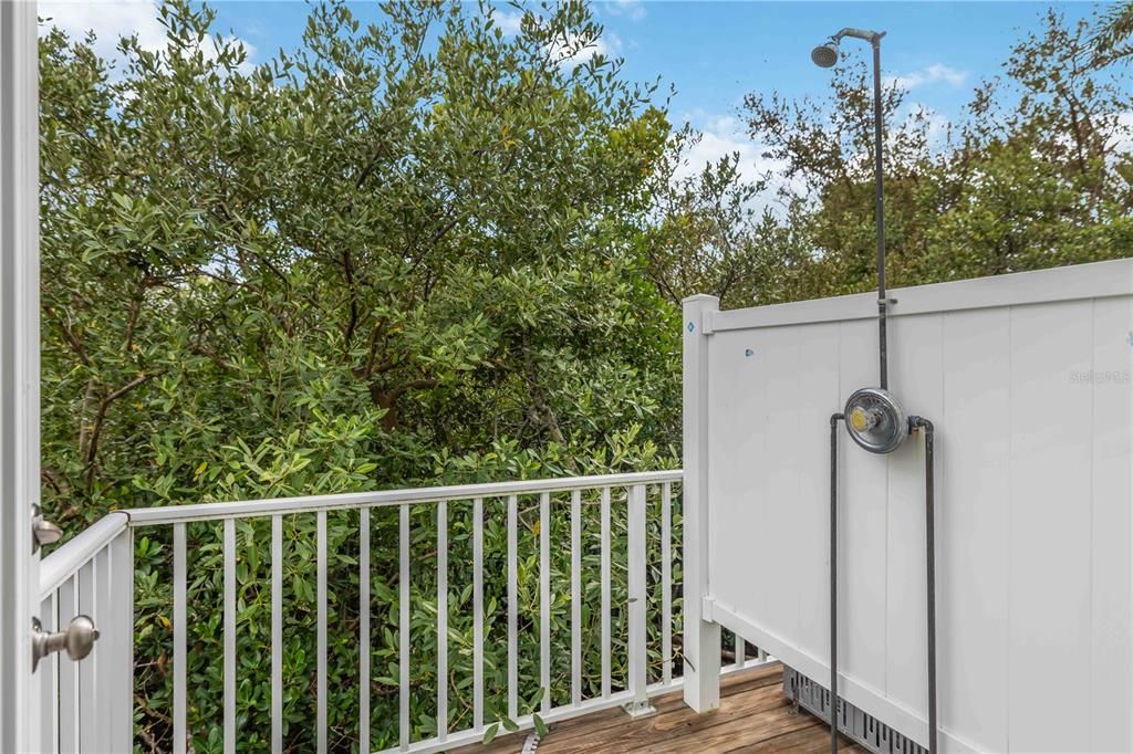 En Venta: $4,500,000 (5 camas, 5 baños, 4385.25 Pies cuadrados)