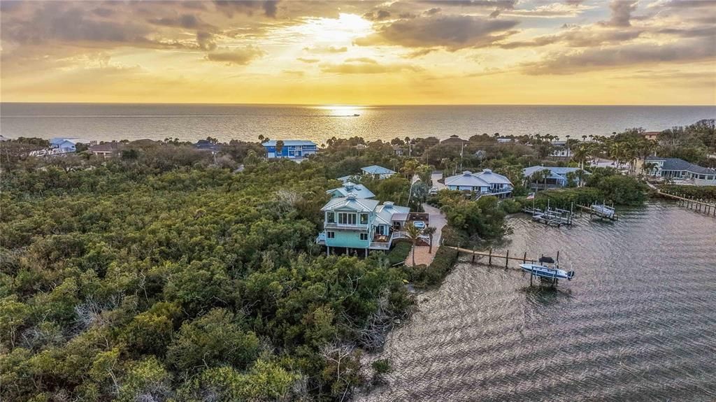 En Venta: $4,500,000 (5 camas, 5 baños, 4385.25 Pies cuadrados)