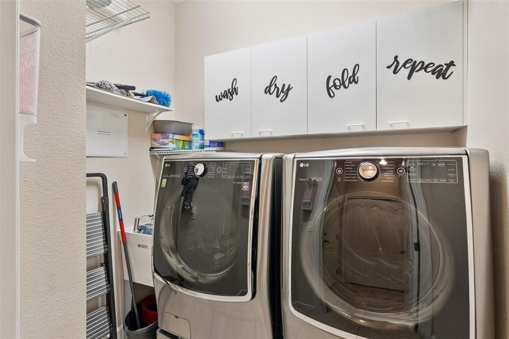 Activo con contrato: $799,900 (6 camas, 4 baños, 3554 Pies cuadrados)