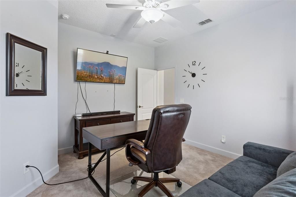 Activo con contrato: $799,900 (6 camas, 4 baños, 3554 Pies cuadrados)