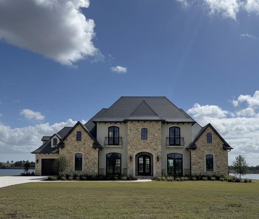 На продажу: $99,000 (0.50 acres)