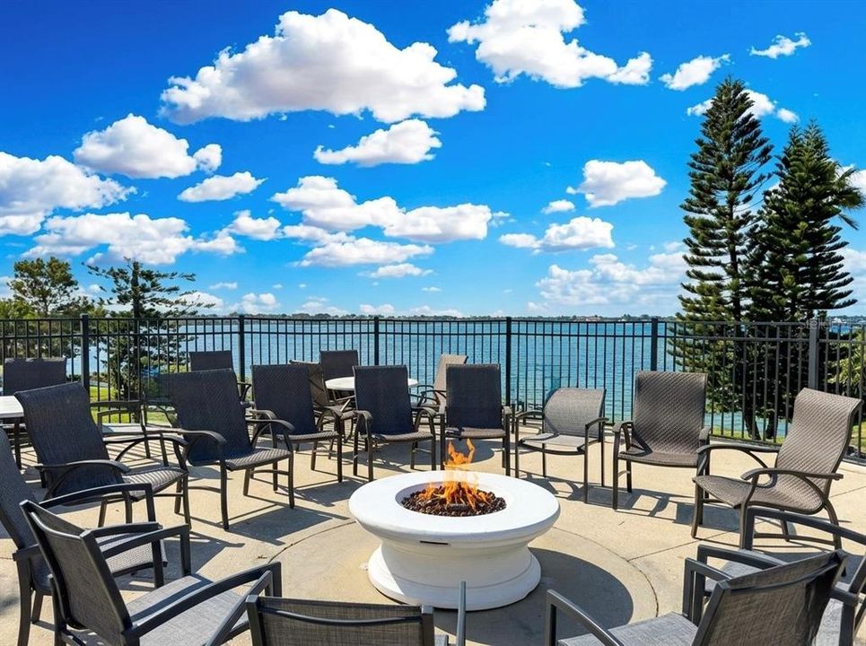 На продажу: $99,000 (0.50 acres)