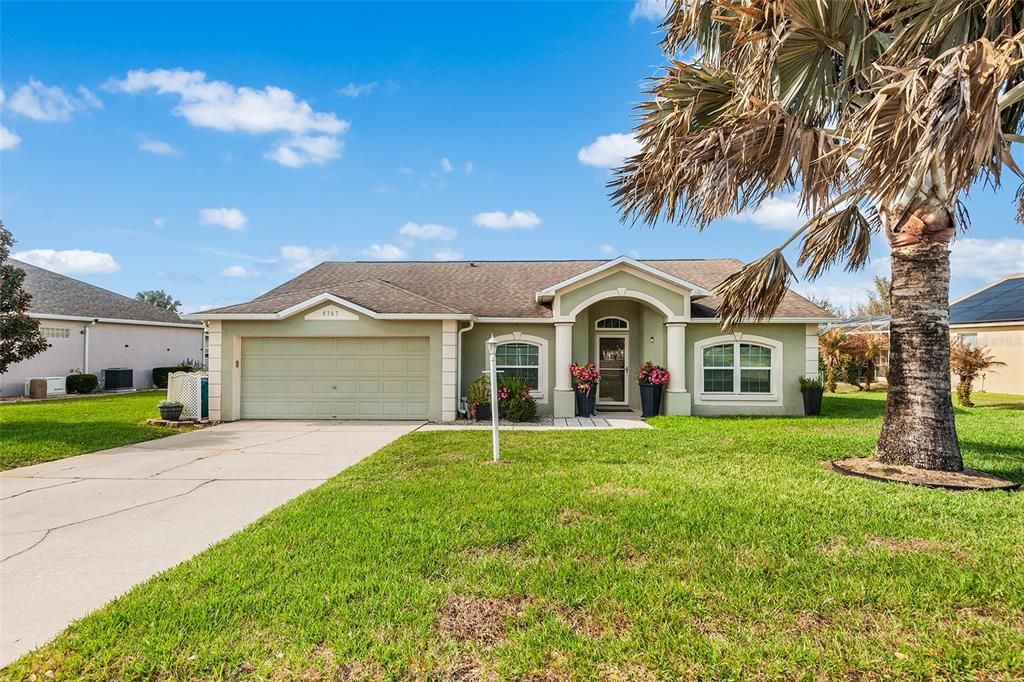For Sale: $420,000 (3 beds, 2 baths, 1597 Square Feet)