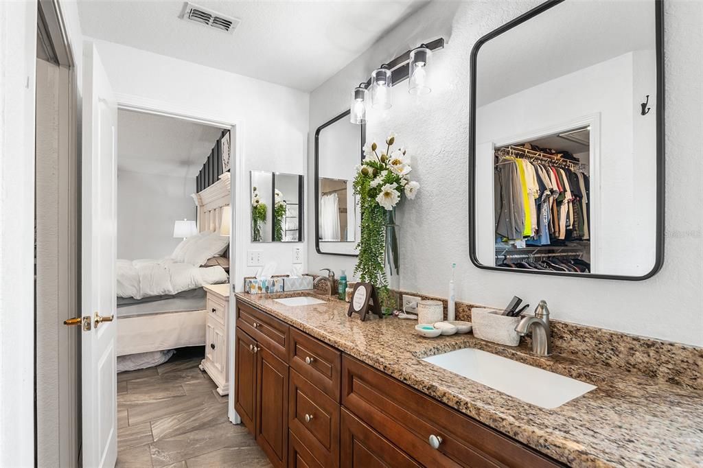 For Sale: $420,000 (3 beds, 2 baths, 1597 Square Feet)