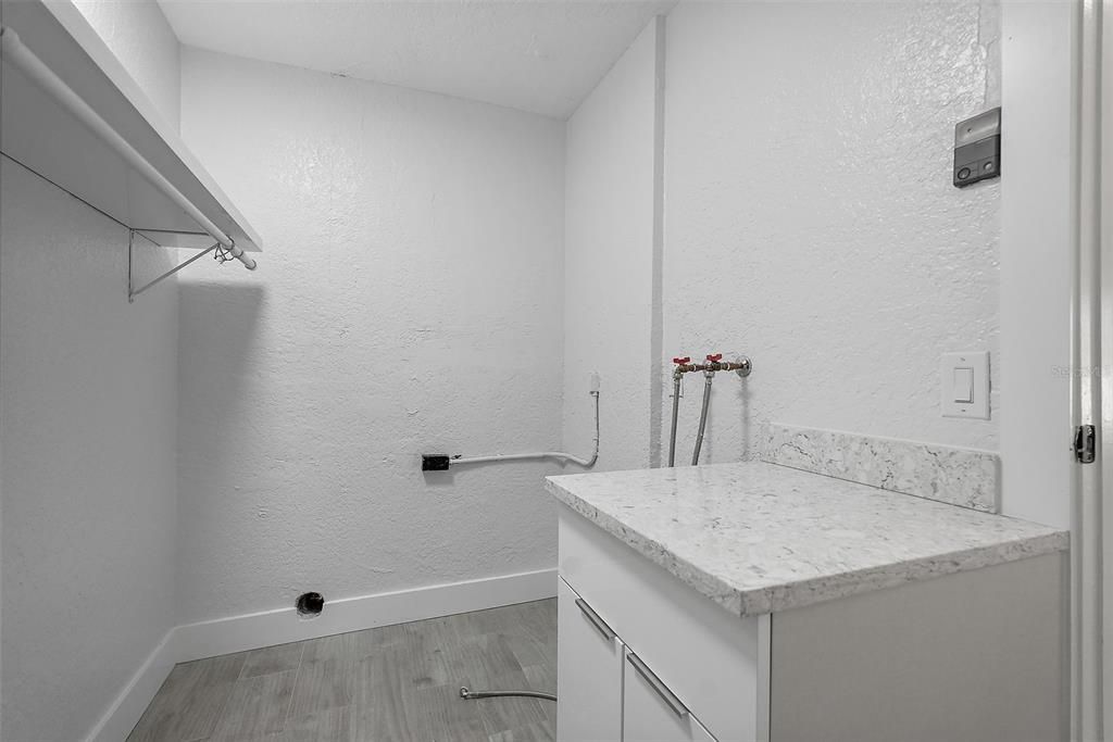 Activo con contrato: $795,000 (3 camas, 2 baños, 1783 Pies cuadrados)