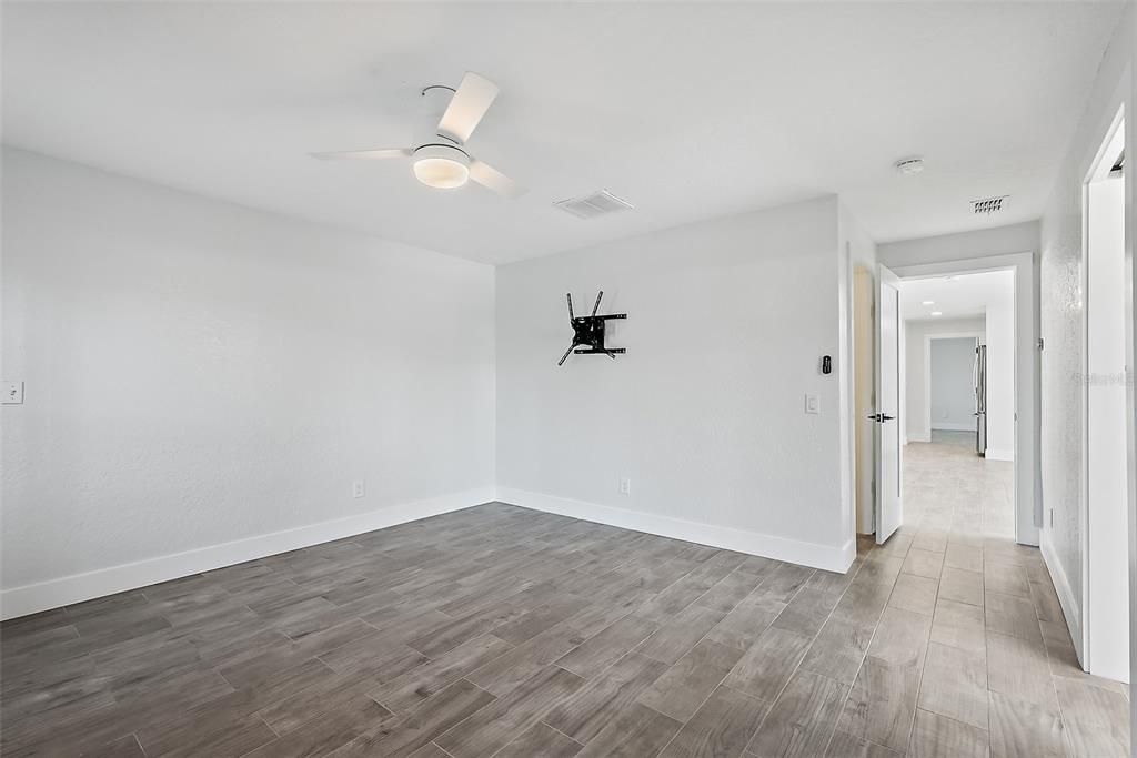 Activo con contrato: $795,000 (3 camas, 2 baños, 1783 Pies cuadrados)
