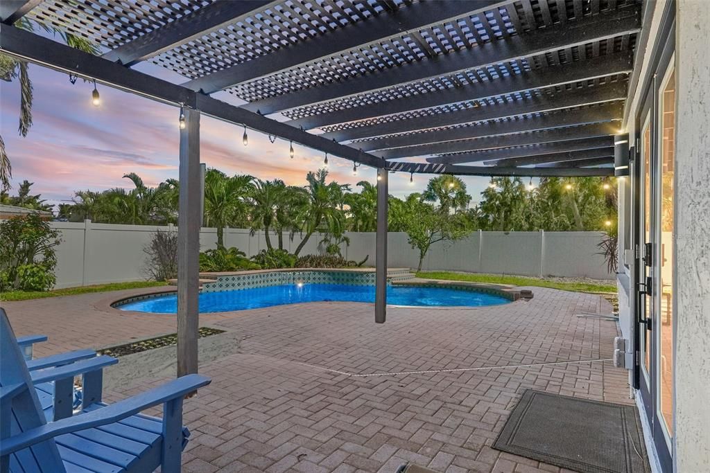 Activo con contrato: $795,000 (3 camas, 2 baños, 1783 Pies cuadrados)