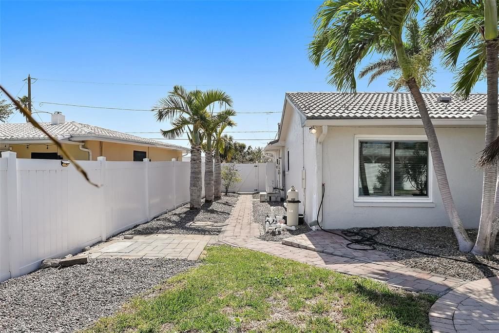 Activo con contrato: $795,000 (3 camas, 2 baños, 1783 Pies cuadrados)