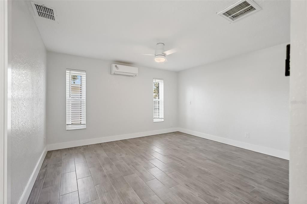 Activo con contrato: $795,000 (3 camas, 2 baños, 1783 Pies cuadrados)