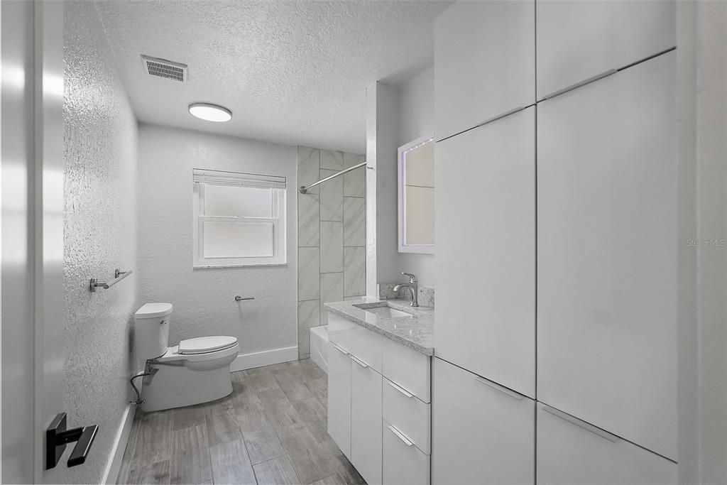 Activo con contrato: $795,000 (3 camas, 2 baños, 1783 Pies cuadrados)