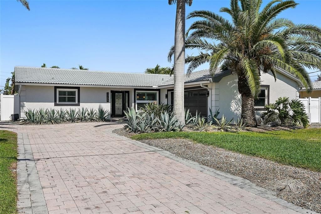 Activo con contrato: $795,000 (3 camas, 2 baños, 1783 Pies cuadrados)