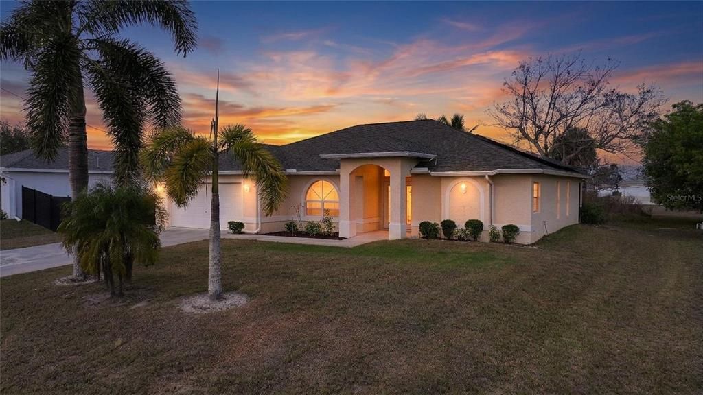 Activo con contrato: $289,900 (3 camas, 2 baños, 1776 Pies cuadrados)