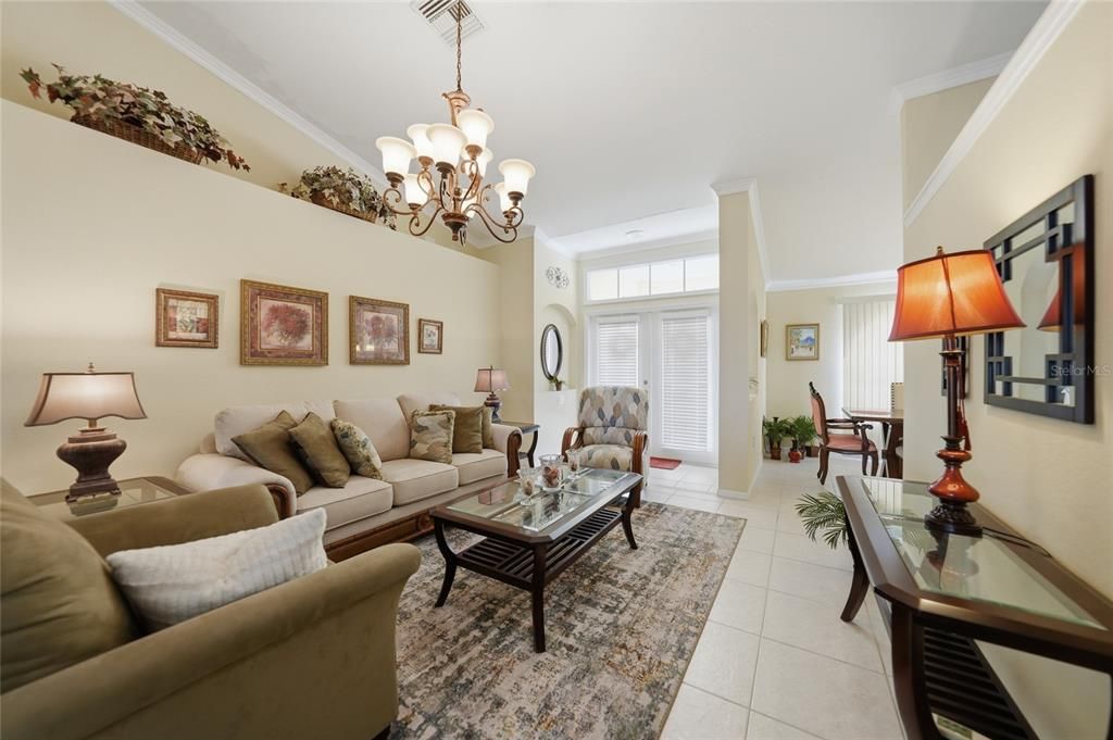 Activo con contrato: $289,900 (3 camas, 2 baños, 1776 Pies cuadrados)