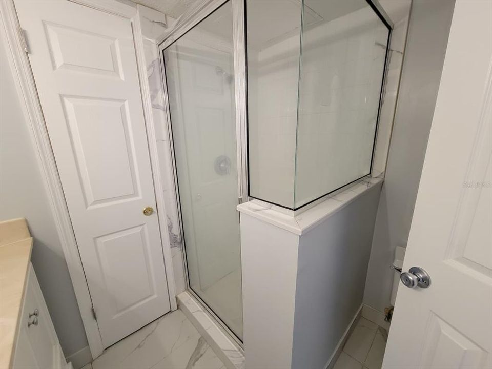 Activo con contrato: $1,800 (2 camas, 2 baños, 1272 Pies cuadrados)