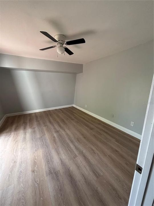 Activo con contrato: $1,800 (2 camas, 2 baños, 1272 Pies cuadrados)