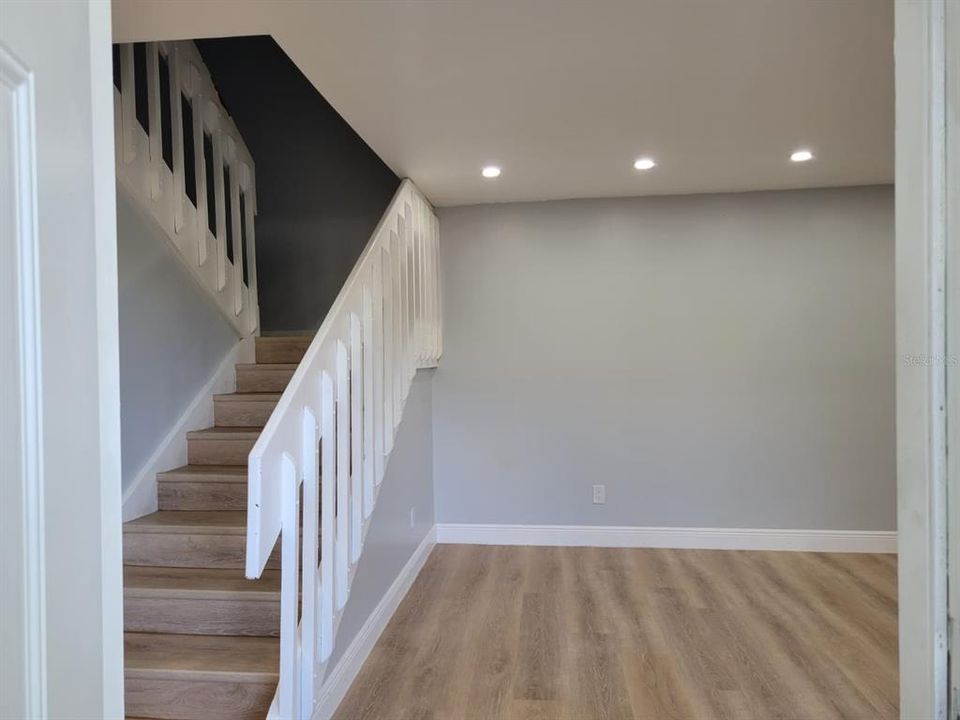 Activo con contrato: $1,800 (2 camas, 2 baños, 1272 Pies cuadrados)