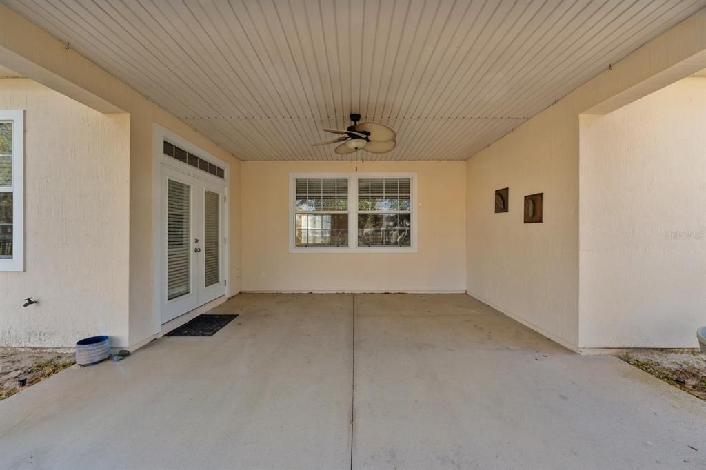 En Venta: $394,900 (4 camas, 2 baños, 2492 Pies cuadrados)