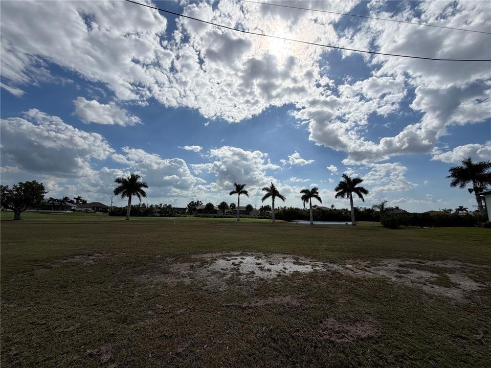 待售: $79,900 (0.28 acres)