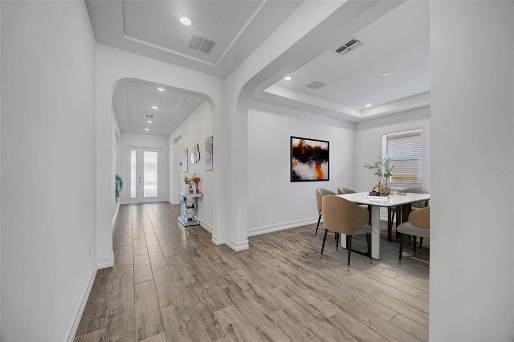 Active With Contract: $944,900 (4 beds, 3 baths, 3033 Square Feet)