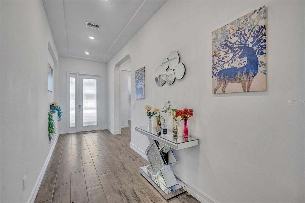 Active With Contract: $944,900 (4 beds, 3 baths, 3033 Square Feet)