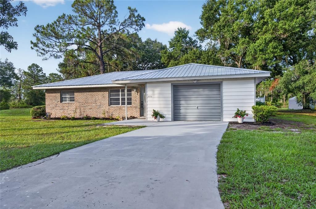 For Sale: $225,000 (2 beds, 2 baths, 1160 Square Feet)