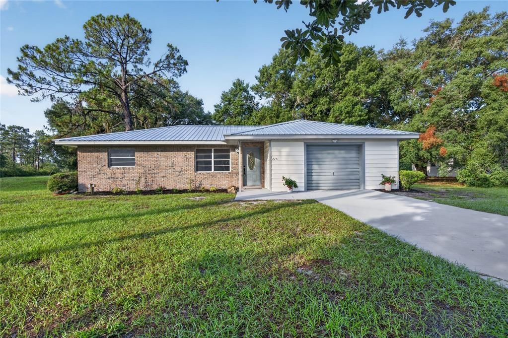 For Sale: $225,000 (2 beds, 2 baths, 1160 Square Feet)