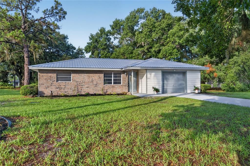 For Sale: $225,000 (2 beds, 2 baths, 1160 Square Feet)