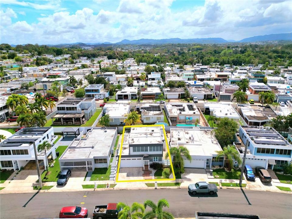 En Venta: $420,000 (4 camas, 3 baños, 2153 Pies cuadrados)
