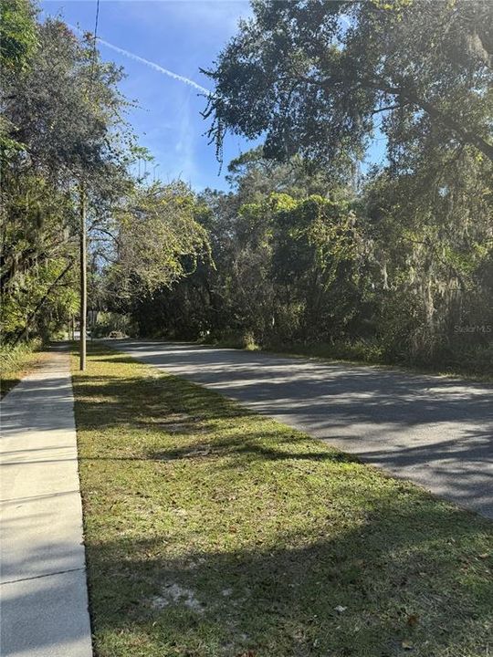 待售: $725,000 (6.62 acres)